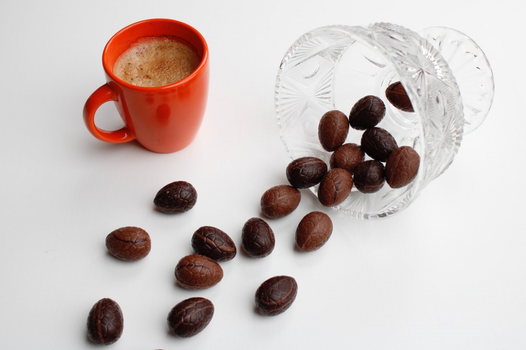 Кофе, какао, шоколад могут усугубить проблему запора при беременности, фото