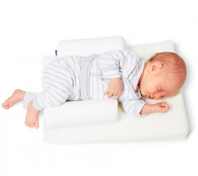 Ортопедическая подушка для новорожденных: как использовать, с какого возраста